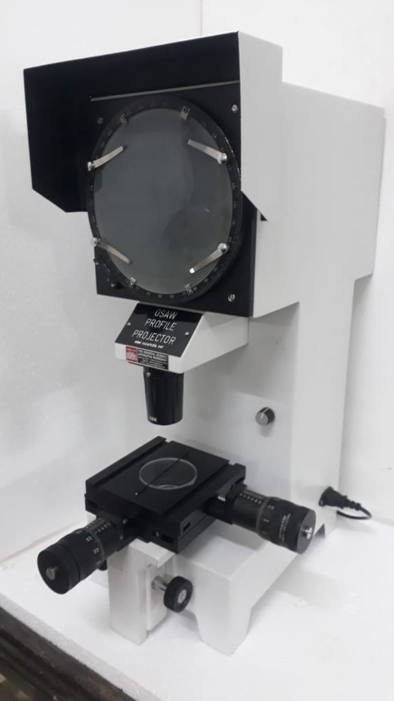 benchtop profile projector